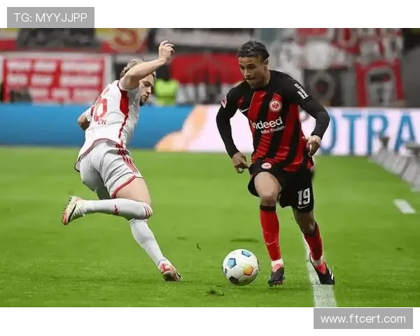 奥格斯堡边路进攻状态回暖,士气高涨迎战强敌挑战 奥格斯堡边路进攻状态回暖,士气高涨迎战强敌挑战