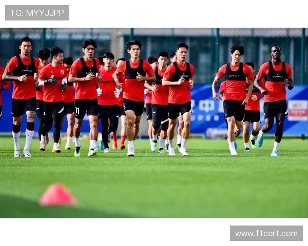 山东泰山豪门地位稳定性面临考验,球队现阶段表现波动引发关注 山东泰山豪门地位稳定性面临考验,球队现阶段表现波动引发关注