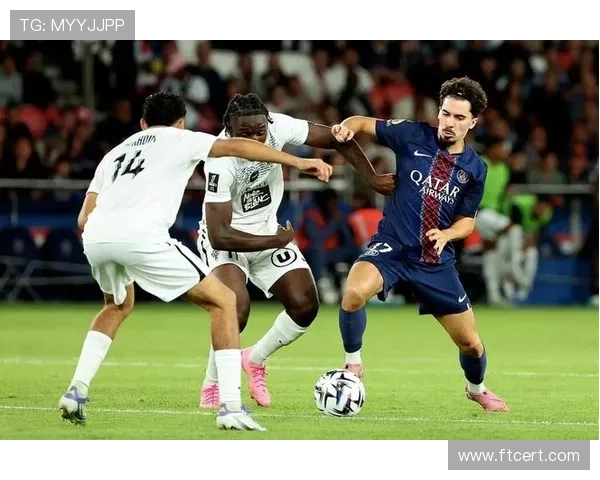 罗德里：对皇马、拜仁等豪门的中场统治名场面